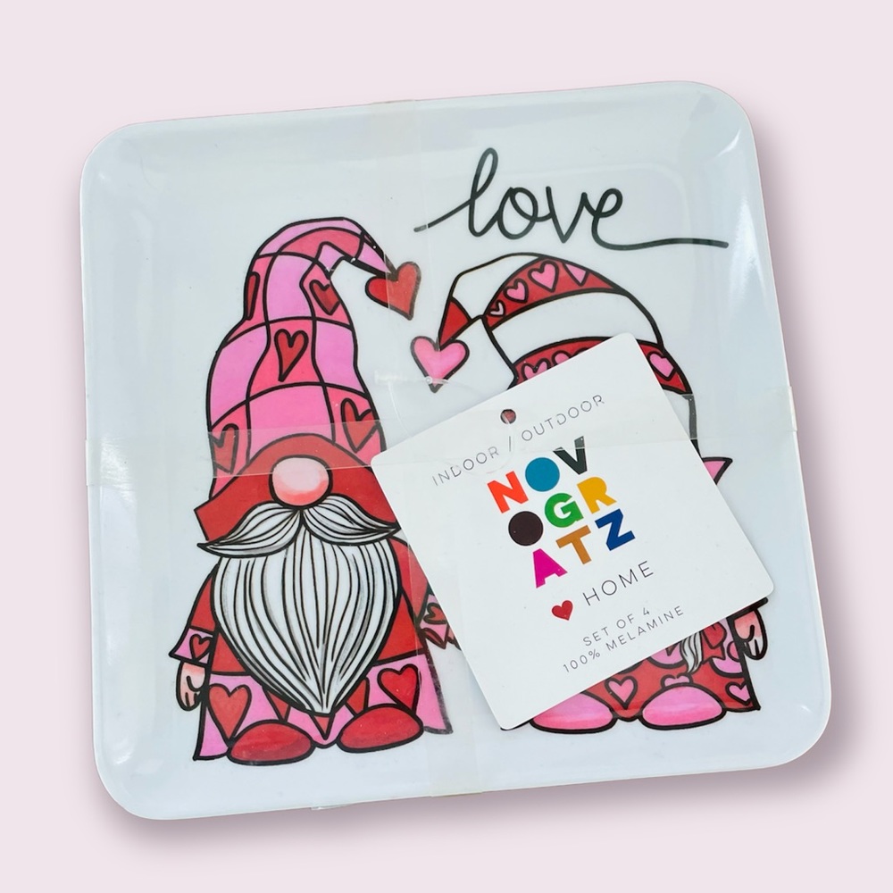 Novogratz Valentines text Day Love Gnome Couple 4 Melamine Appetizer Plates NWT